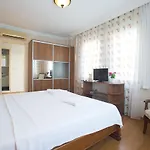 Dedeminn Garden Hotel 4*
