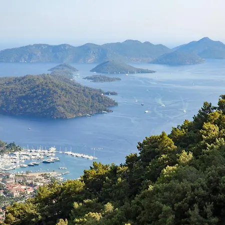 Dedeminn Garden Hotel