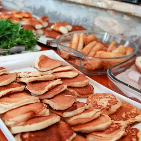 Dedeminn Garden Hotel