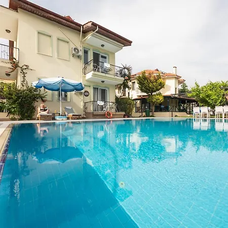 Dedeminn Garden Hotel 2*