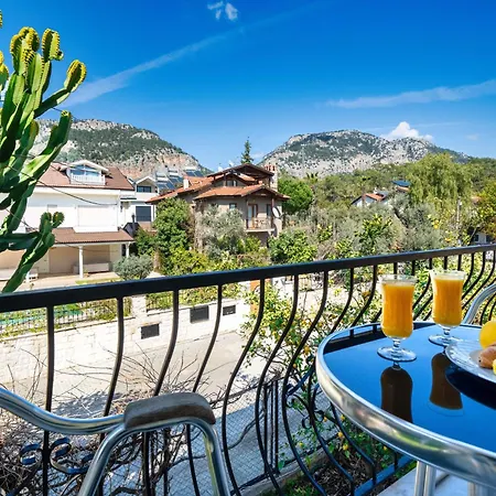 Dedeminn Garden Hotel
