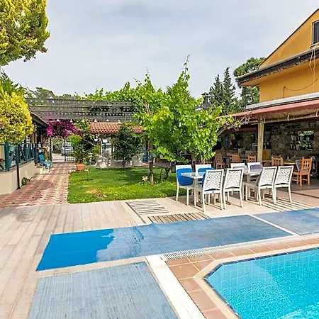 Dedeminn Garden Hotel